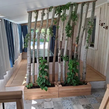 Les Pierres Rouges Ferienhaus